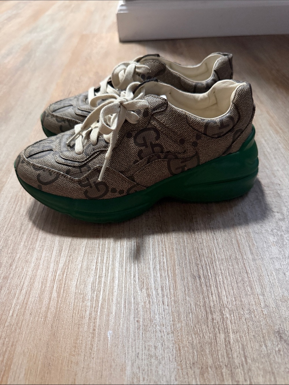 Gucci Beige Monogram Kids Sneakers with Green Sole